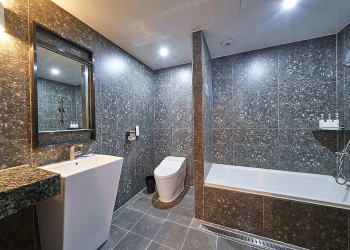 Bon Business Hotel